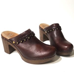 Dansko Deni Leather Slip-On Mules Clogs Studded Brown Size EU 40 EUC